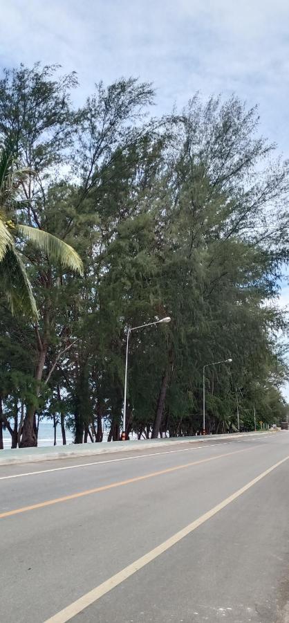 Sammy Seaview Mae Ramphueng Beach Front Golden Elephant บ้านช้างทองวิวทะเลหน้าหาดแม่รำพึง Rayong Extérieur photo
