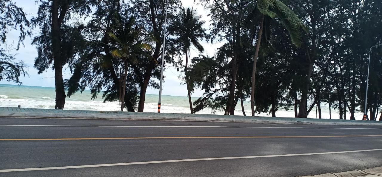 Sammy Seaview Mae Ramphueng Beach Front Golden Elephant บ้านช้างทองวิวทะเลหน้าหาดแม่รำพึง Rayong Extérieur photo